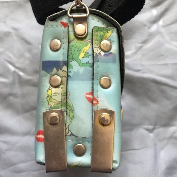 Tiny whimsical Frog Prince bag - Picture 5 of 6